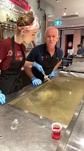 Apple pen pineapple lollies! 🍍🍍🍍 With Dave & The Bub & Sticky Rachie! www.sticky.com.au/FAQs | Sticky