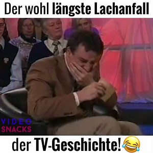 Wie er es einfach nicht unterdrücken kann...😂 | Video Snacks