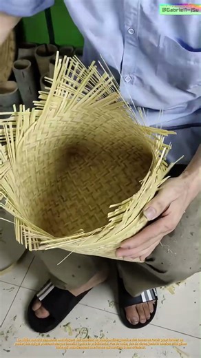 Le temps de la division : comment les tisserands de bambou survivent au plastique