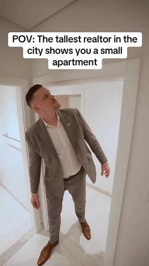 Giant Problems: Life as a 7'2