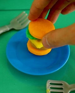 Wondering how the grill marks got there? Just a little Play-Doh magic. 😉 | Play-Doh