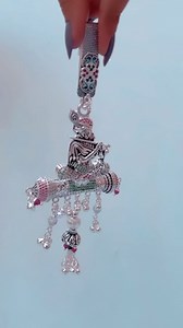 Beautiful designer key chain instant order 70% off extra discount on website order for order visit our website link in bio- https://khushbujewellers.com/ Or whatsapp screenshot on:- 91 8829951030 :- silver jewellery :- all india cash on delivery available #silver #keychain #krishna #jewelry #silver925 #silverjewellery #explorespotlight #viralspotlight #silverpurse#kadapayal#anklets #bichiya#payal#dagapayal#bracelets#bangles#kada#giva | Khushbu Jewellery