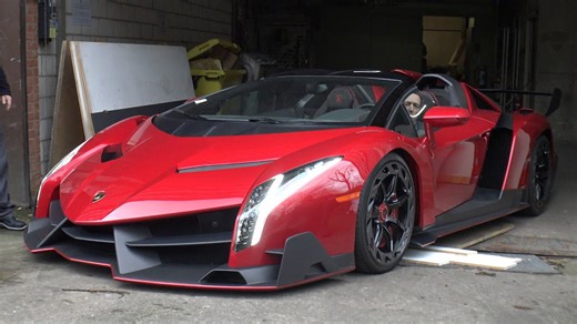 $5 Million Lamborghini Veneno Roadster Spotted on the Road!