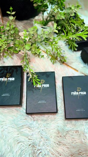 Coffee Shop Experience at FOMO with Raha Rose Perfume