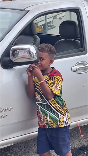 Linford on Instagram: "Mirror Mirror🤣"