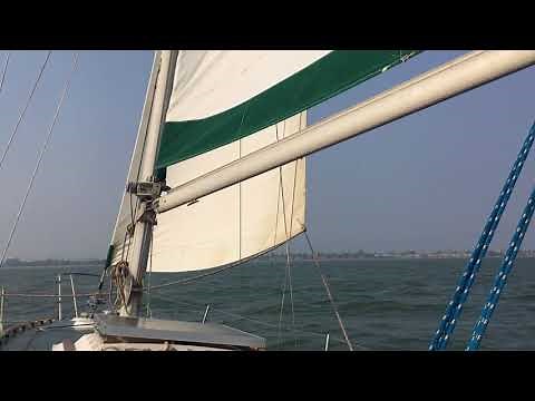Behind the mast mainsail roller furler -- Hunter 30 Fearless