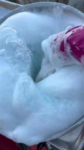 Relaxing One Minute Therapy Session for Cleaning Enthusiasts