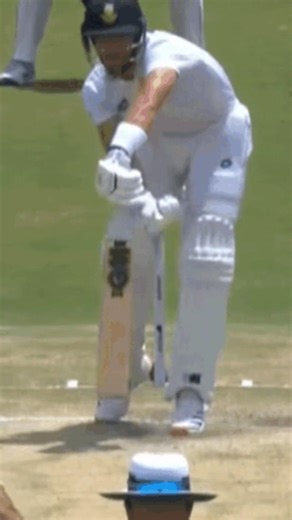 टेस्ट क्रिकेट में सबसे ज्यादा सेंचुरी किसने मारी है? #shortsfeed #shortsvideo #shorts #viral #views