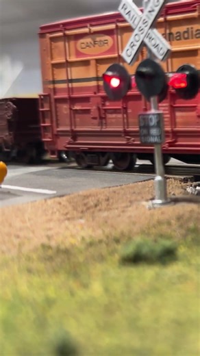 HO Conrail C30-7 at TECO in Colorado Springs #trains #modeltrains #trending #colorado #hoscaletrains