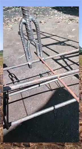 Welder invents genius rebar bending tool #welding #fabrication #shorts