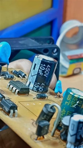 remove elco with solder wick #component #pcb #replacement