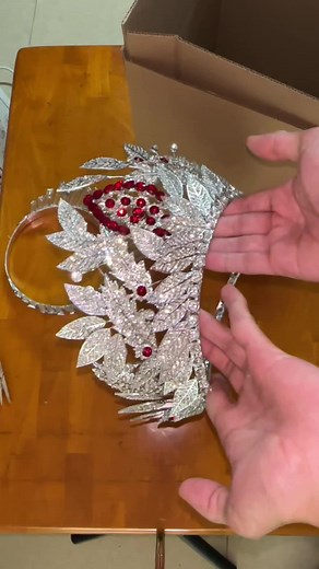 Cách làm vương miện giấy Miss Charm (Vương miện DIC)