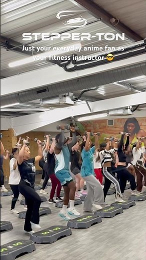 Putting everyone through the Rock Lee training with the weighted dumbbells 🔥 #stepperton #naruto