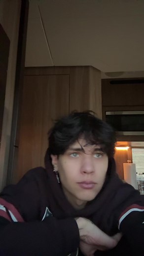 You See What I'm Looking At - Exploring Landon Barker's TikTok Trend