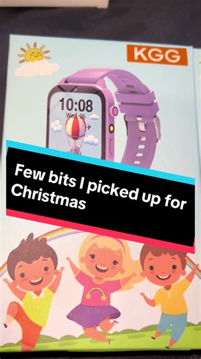 📦 Spotlight Haul! Another haul all cheapest chips and ideal for stocking fillers. I did a fun coin flip at the start — asked if I should give my kids’ Christmas presents early… it landed on NO 😂 sorry kids! Today’s haul includes: ✨ Brain rock earrings that make noises ✨ Glitter spray ready for NYE ✨ Maths toys ✨ Smart watches that don’t need connecting to a parent’s phone ✨ Loads of cheap, cute stocking fillers All super affordable and perfect for Christmas prep 🎄💛 ##tiktokmademebuyit##black