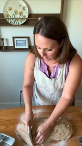 Baking with fresh milled flour like a boss 🙌✨ What does that mean? Let me tell you! Fresh milled flour is made by grinding whole grains at home, right before baking. Unlike store-bought flour, which can sit on shelves for months and lose most of its nutrients, fresh milled flour is packed with vitamins, minerals, and natural oils that your body craves. It’s flour in its purest, most nutritious form—no additives, no preservatives, and nothing stripped away. Just wholesome, nutrient-dense goodnes