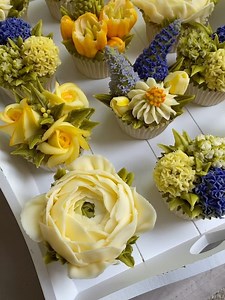 Jane Taylor - Taylor Made Cake Courses on Reels