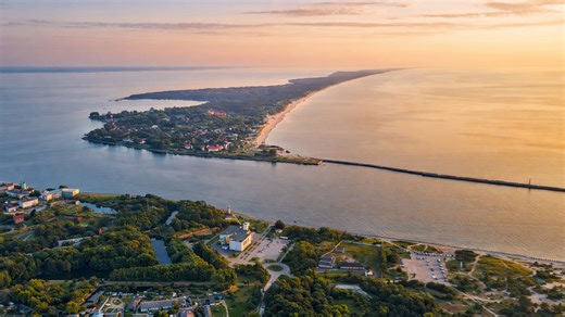 Why does Russia have a town at the edge of the Baltic Sea?
