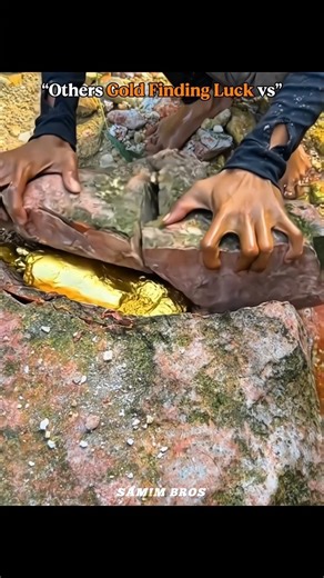 normal gold find vs King of gold find 🗿 #trollface #gold #find #shorts