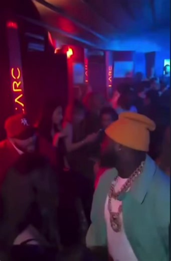 @chrisbrownofficial @davido #chrisbrown #teambreezy #OBO#davido