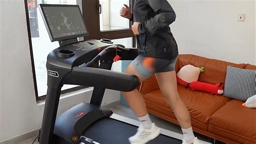 速尔（SOLE）美国高端跑步机家庭用 F63 静音减震护膝爬坡 智能可折叠健身器材 2025年新款-智能大屏-F63MAX怎么样测评