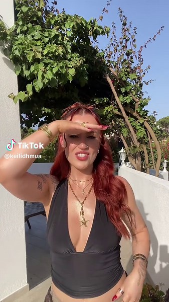 Stylish Red Acrylic Nails for Every Occasion