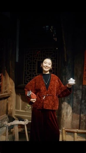 This time the equipment used for shooting was a Canon R5 and a mir 1b lens. It s a rather