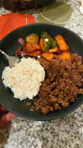 VENISON HOT HONEY BOWL! Sooo soo good ! | Laura Cason