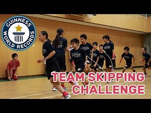 Amazing team skipping challenge! - Guinness World Records