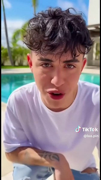 Desafio do PlayStation 5 na Piscina