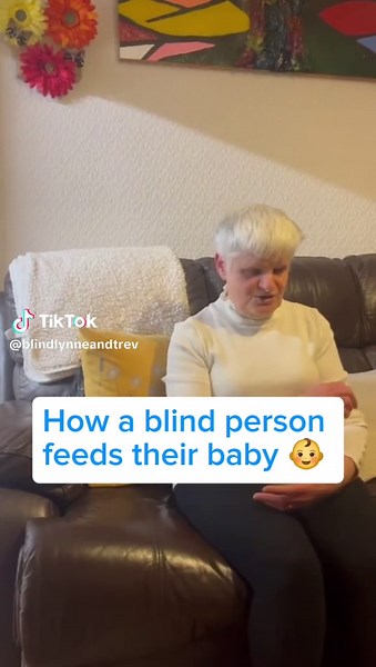 How a blind person feeds their baby 👶 #family #blindparents #viral_video #mum #mumsoftiktok #mumsontiktok #viralvideos #viral #foryoupage #foryou #fyp #mother #baby