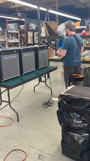 After Andy does his final play test, amps get one last test before packing. This is our guy TY doing the final testing on Joe DS number 50! | Andy Fuchs
