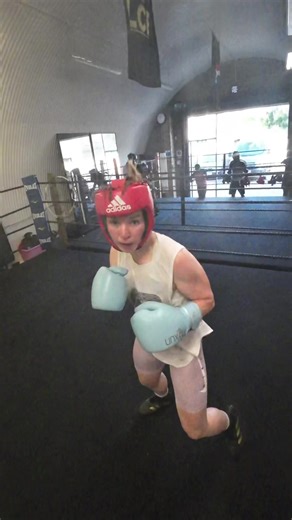 POV boxing sparring vs a Female boxer #boxing #sparring #pov