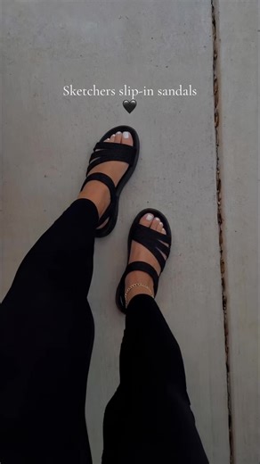 Stylish Sketchers Sandals for Spring