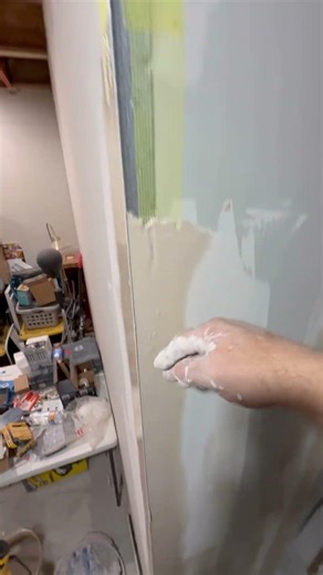 Can never keep my hands clean 🤷‍♂️ #colorado#construction#Remodel#kitchen en#drywall