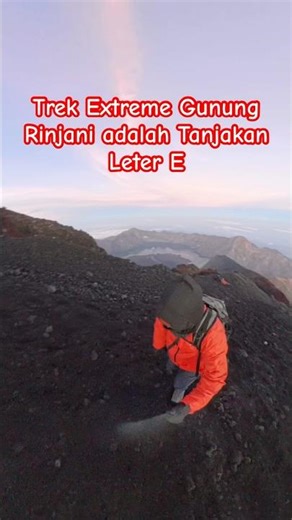 Trek Extreme Gunung Rinjani adalah Tanjakan Leter E #shorts ‪@saebaniancilas‬