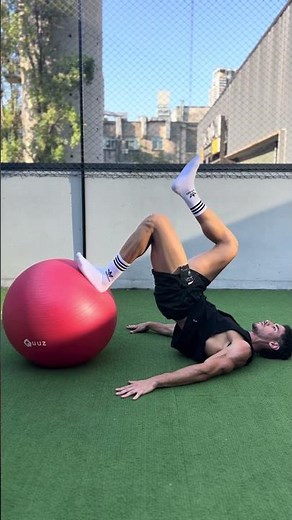 Hamstring Curl on stability ball