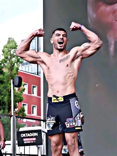 کروش بچیم چیزی نگوین . . . . . . . #foryou #explores #fyp #trend #allenamento @Famous afghan 🇦🇫