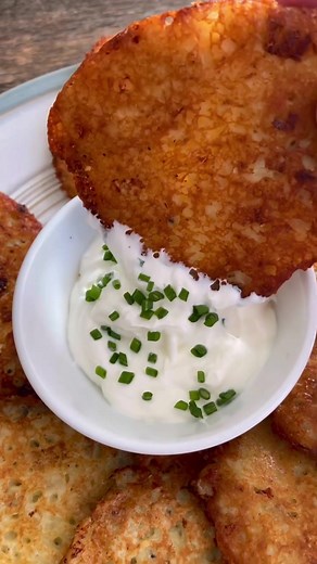 Who’s up for some potato pancakes? Easy and delicious. 2 lbs grated potatoes, 2 eggs, 1 tbsp AP flour, 2 tbsp sour cream, a big pinch of salt, pepper and a small diced onion. #grillinwithdad #reels #recipe #potato #easyrecipe #tasty #delicious #homecooking⁣⁣ | Grilling with dad