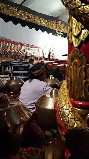 The Art of Wayang Kulit Battle 🎭 | Amazing Javanese Shadow Puppetry | Traditional Indonesian Art