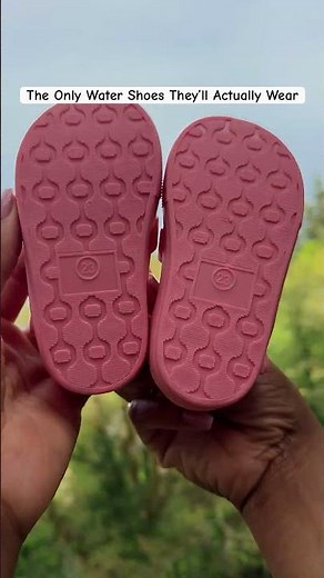 The Ultimate Kids’ Water Shoe? 💦 Jelly Sandals Review & Unboxing!