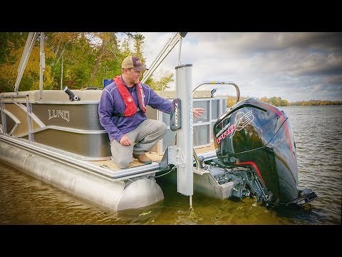 Outboard Engine Considerations for Pontoon Boats