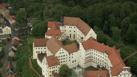 Tour in drone dei castelli storici della Germania