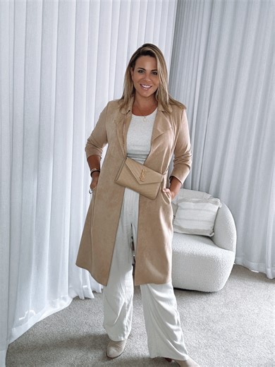 83K views · 644 reactions | Come get ready with me for the Woolworths Group Christmas Party. So much food I’m ready to pass out on the couch in a food coma! Tis the season!  #grwm | Fiona Falkiner | Facebook