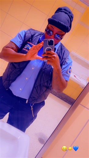 Just be vibing no matter what life throws my way..🧘🏾‍♀️ Operator smith🤍💙