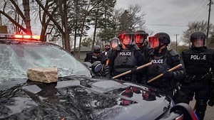 EXPLAINER: How does an officer use a gun instead of a Taser?