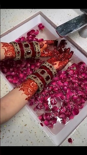 Top 5 Luxury Diamond Bangles That Look Royal 💖