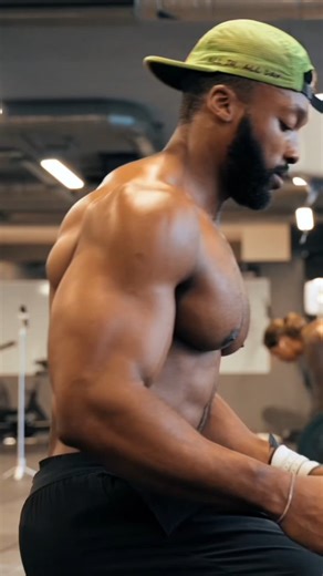 Best 3 Exercises To Grow Your Chest! 🔥 | OBi Vincent
