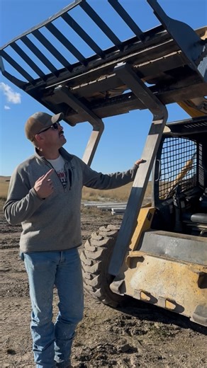 Here’s how to move those pallet forks WITHOUT breaking your back! May not work as well on skid steers with an enclosed cab, but for these open cabs, it’s the ticket! Hope it helps 👍🏼 #diy #heavyequipment #ranchlife #farmlife | The Stock Step