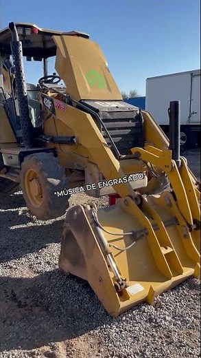 How do you maintain a backhoe? 🤔🔧 #backhoes #maintenance #workshop